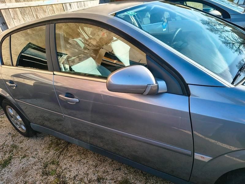 Gebraucht Opel Signum 155 PS (114 kW) 2003 Silber Kleinwagen