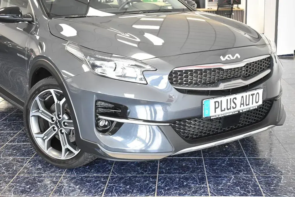Gebraucht Kia XCeed 136 PS (100 kW) 2022 Grau SUV