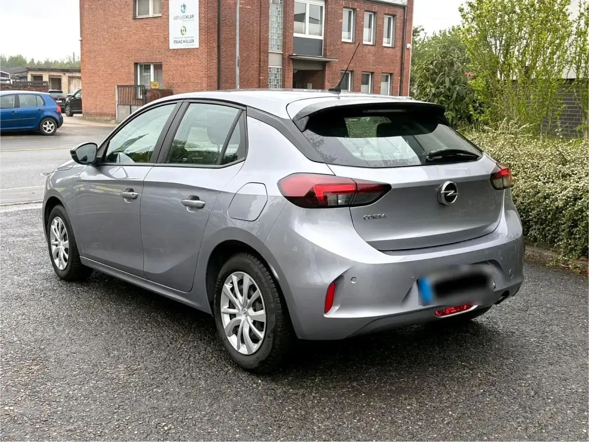 Używany Opel Corsa 75 KM (55 kW) 2021 Szary Hatchback