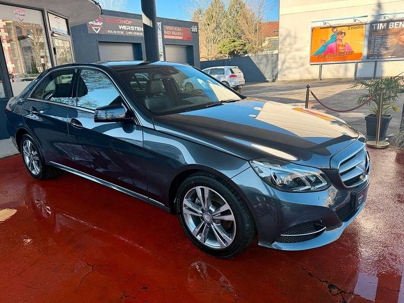 Gebraucht Mercedes E200 Avantgarde 184 PS (135 kW) 2015 Grau Limousine