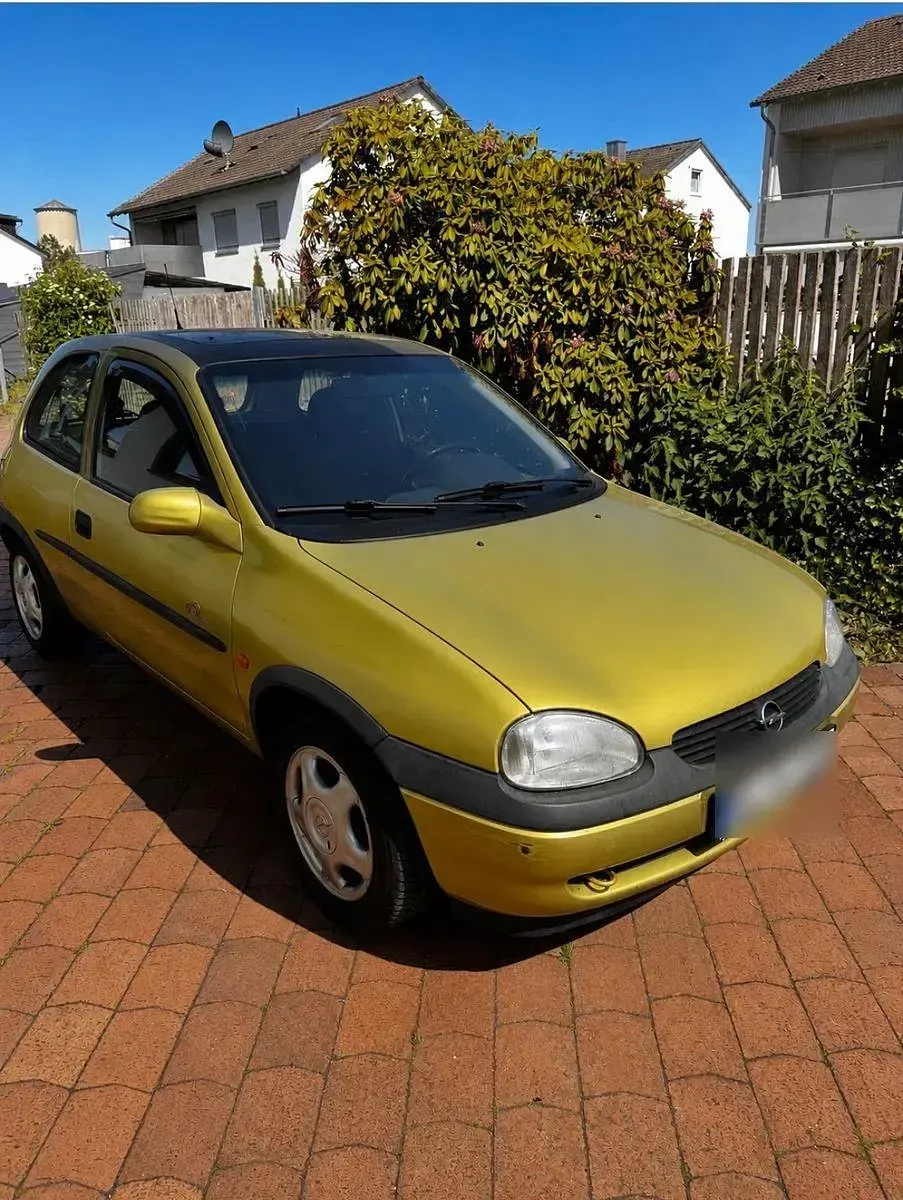 Gebraucht Opel Corsa 60 PS (44 kW) 1997 Gelb Kleinwagen