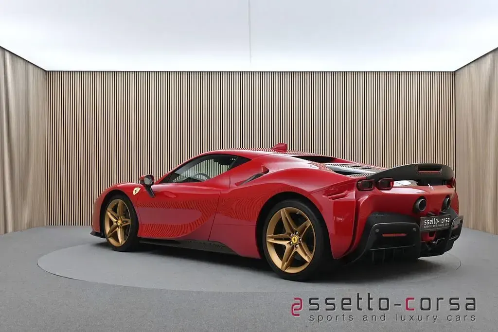 Gebraucht Ferrari SF90 999 PS (734 kW) 2023 Rot