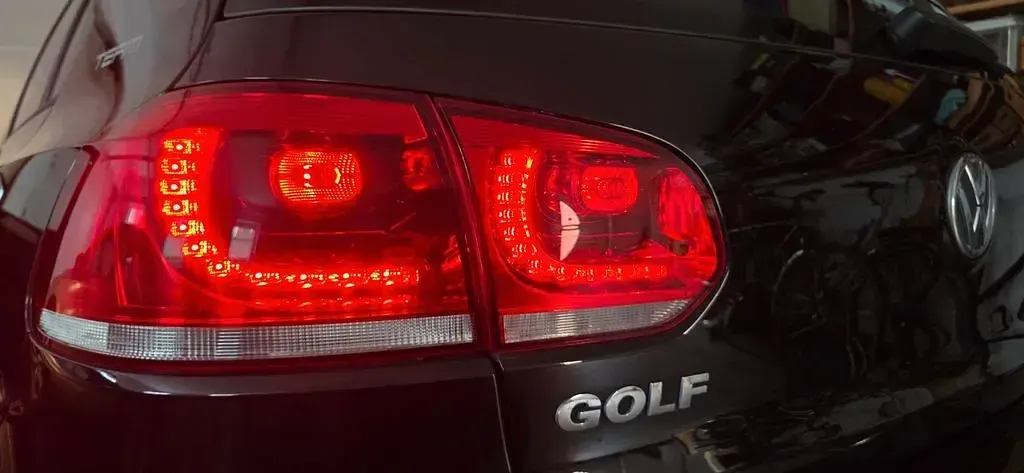 Gebraucht VW Golf VI Team 122 PS (89 kW) 2011 Schwarz Kleinwagen