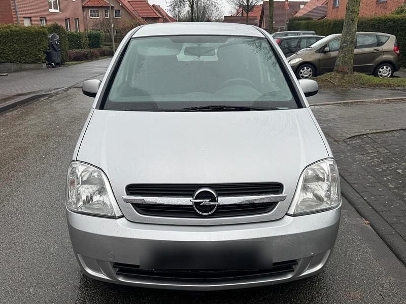 Gebraucht Opel Meriva 101 PS (74 kW) 2005 Silber Van / Kleinbus