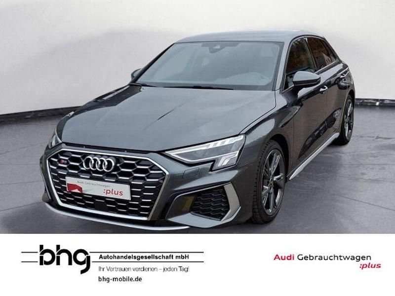 Daytonagrau perleffekt Gebraucht 2022 Audi S3 Ambiente Limousine | 32.960 € (Guter Preis) - Bild 1/4