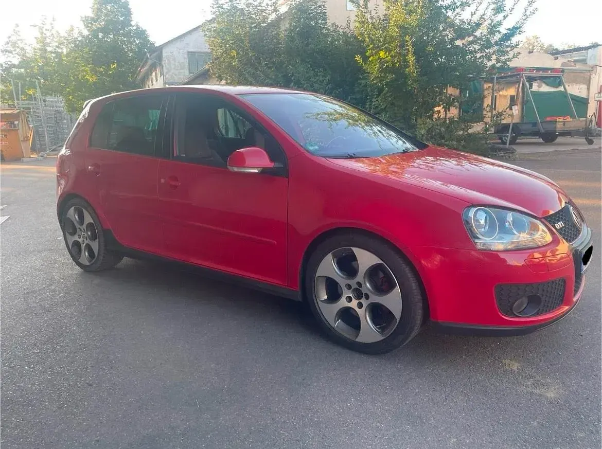 Gebraucht VW Golf V GTI 200 PS (147 kW) 2005 Rot Kleinwagen