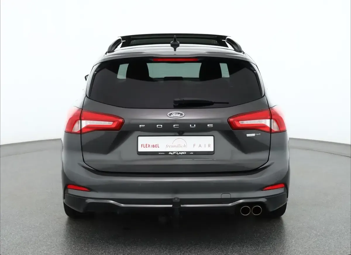 Gebraucht Ford Focus ST-Line 155 PS (114 kW) 2020 Silber Kombi