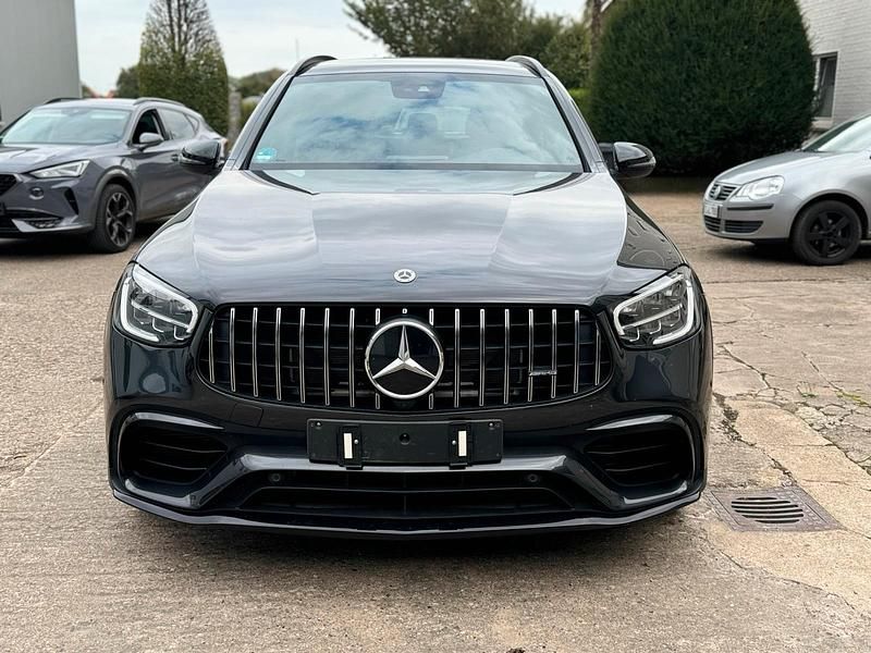 Grau Gebraucht 2022 Mercedes GLC63 AMG AMG SUV | 72.000 € (Fairer Preis) - Bild 1/4