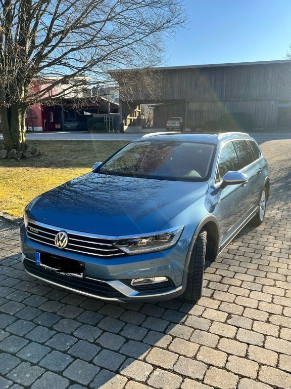 Gebraucht 2017 VW Passat Alltrack Kombi | 25.800 € (Guter Preis) - Bild 1/4
