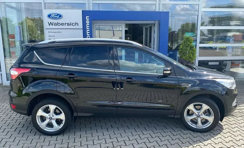 Gebraucht Ford Kuga Titanium 150 PS (110 kW) 2018 Iridiumschwarz metallic SUV
