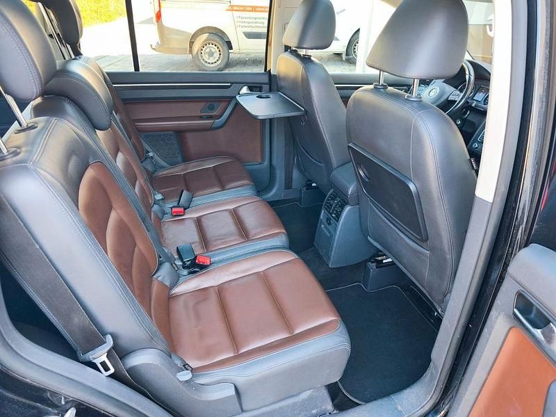 Gebraucht VW Touran Highline 140 PS (102 kW) 2012 Schwarz Van / Kleinbus