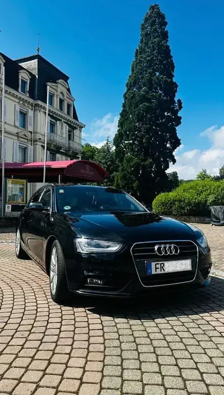 Gebraucht Audi A4 Design 143 PS (105 kW) 2013 Schwarz Kombi