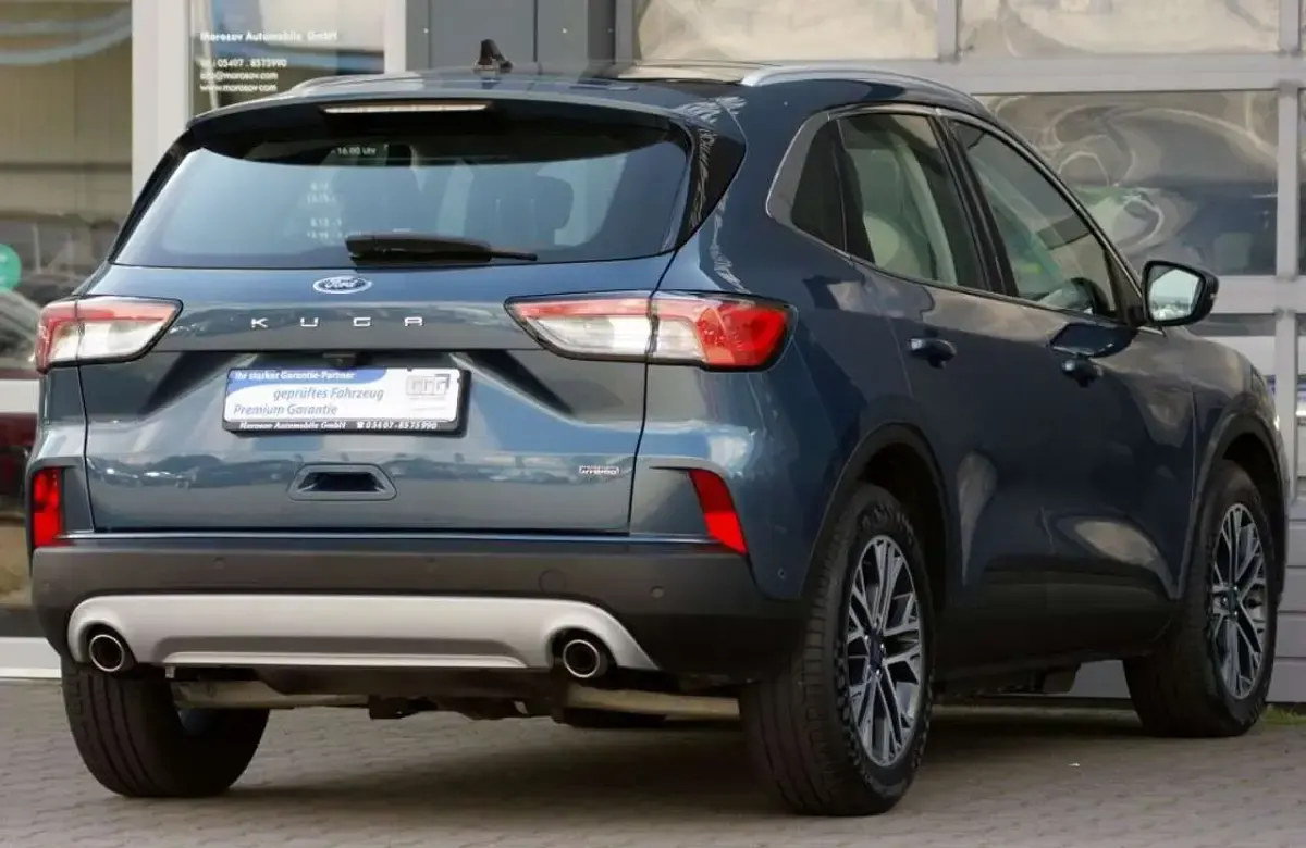 Gebraucht Ford Kuga Titanium 224 PS (164 kW) 2020 Chromablau metallic SUV