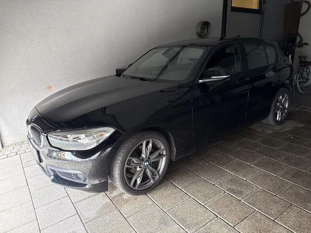 Gebraucht BMW 118 136 PS (100 kW) 2019 Schwarz Limousine
