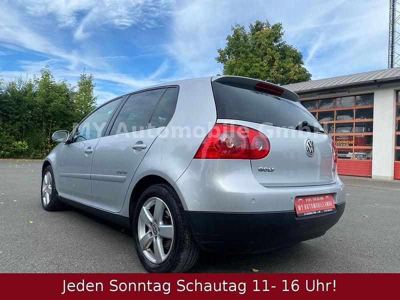 Gebraucht VW Golf V United 122 PS (89 kW) 2008 Silber Limousine