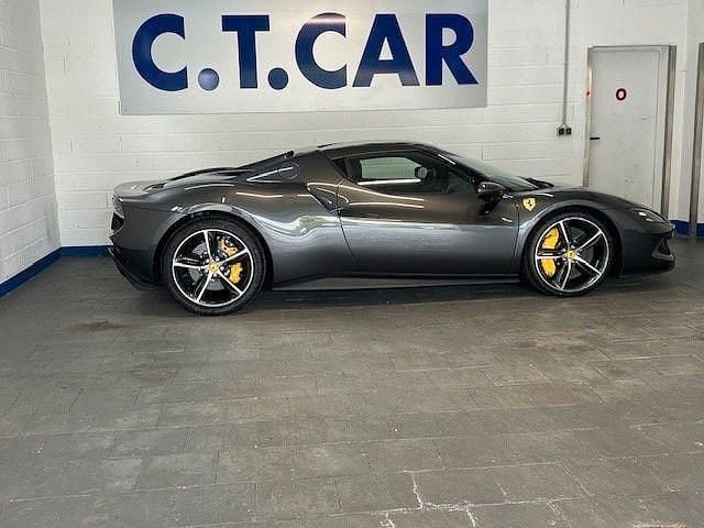 Neu Ferrari 296 829 PS (609 kW) 2026 Grau