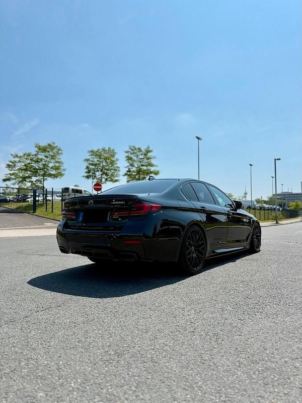 Gebraucht BMW M550 Performance 530 PS (389 kW) 2021 Schwarz Limousine