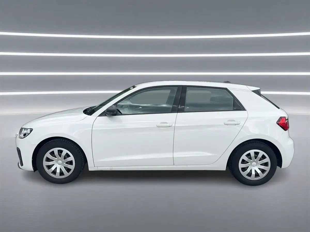 Gebraucht Audi A1 Sportback Comfort 95 PS (69 kW) 2023 Cortinaweiß Kleinwagen