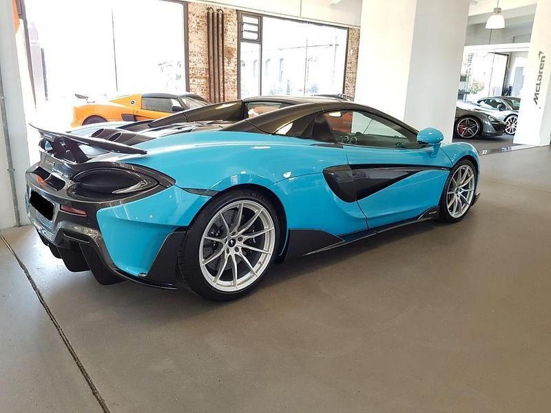 Gebraucht McLaren 600LT 600 PS (441 kW) 2020 Schwarz Cabrio
