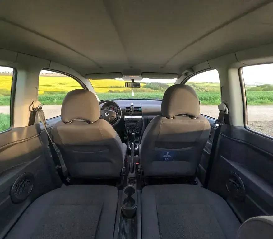 Second-hand VW Fox Style 60 CP (44 kW) 2011 Alb Hatchback