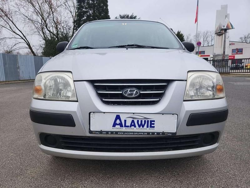 Gebraucht Hyundai Atos 58 PS (42 kW) 2005 Bright silver Kleinwagen