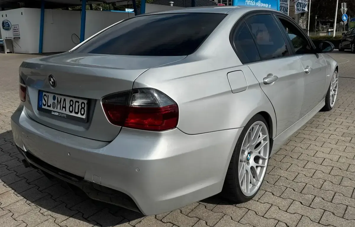 Gebraucht BMW 318 123 PS (90 kW) 2007 Silber Limousine
