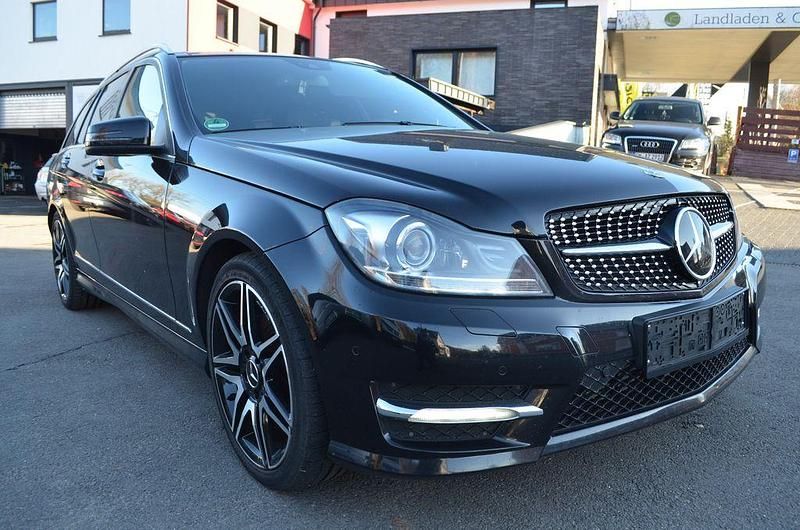 Gebraucht Mercedes C350 AMG 265 PS (194 kW) 2012 Schwarz Kombi