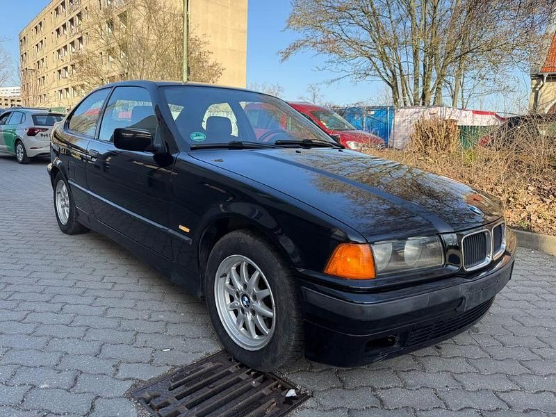 Gebraucht BMW 316 Compact 102 PS (75 kW) 1997 Schwarz Kleinwagen