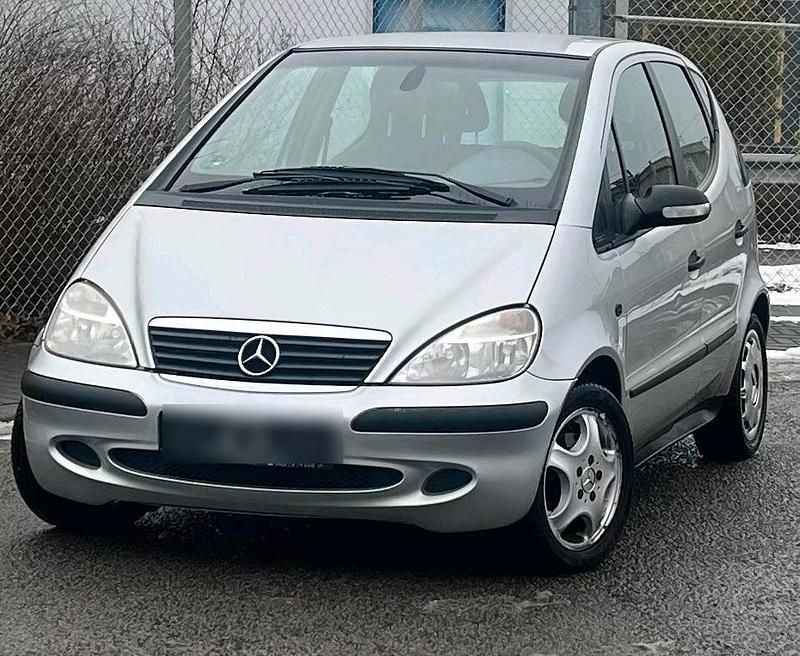 Silber Gebraucht 2003 Mercedes A140 Kleinwagen | 1.900 € - Bild 1/4
