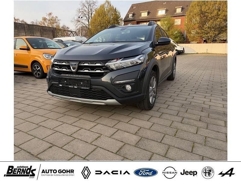Gebraucht Dacia Sandero Stepway 110 PS (80 kW) 2023 Grau Kleinwagen