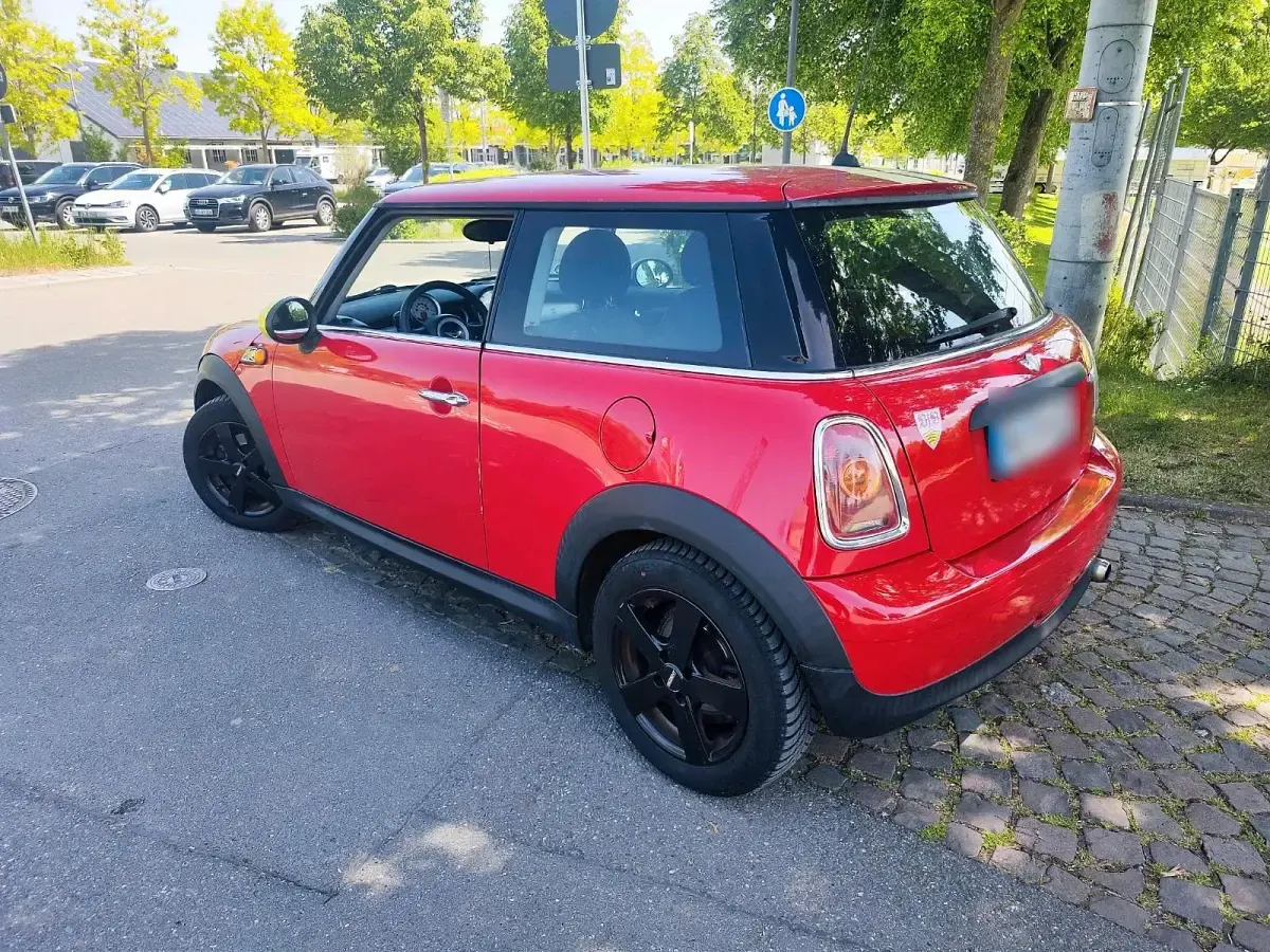 Gebraucht Mini Cooper 75 PS (55 kW) 2010 Rot Kleinwagen