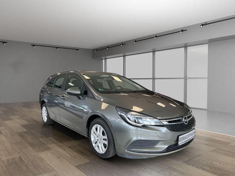 Gebraucht Opel Astra Edition 95 PS (69 kW) 2018 Quarz grau Kombi
