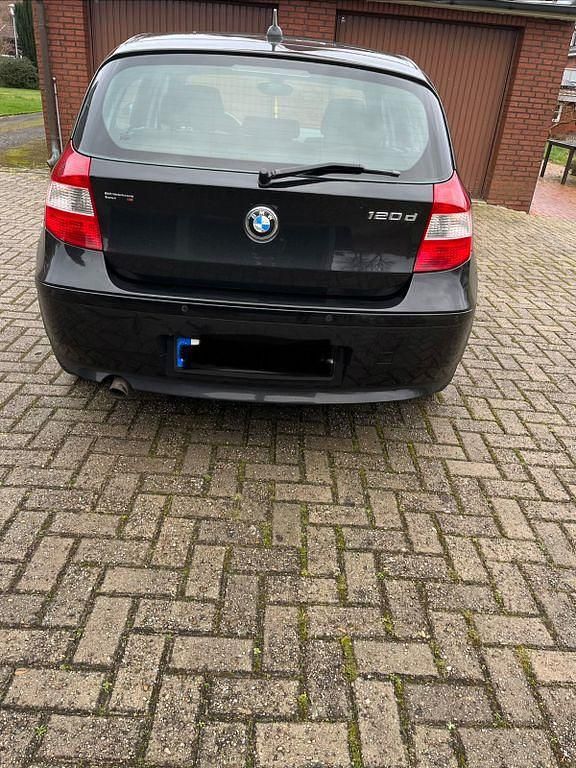 Gebraucht BMW 120 163 PS (119 kW) 2006 Schwarz Kleinwagen