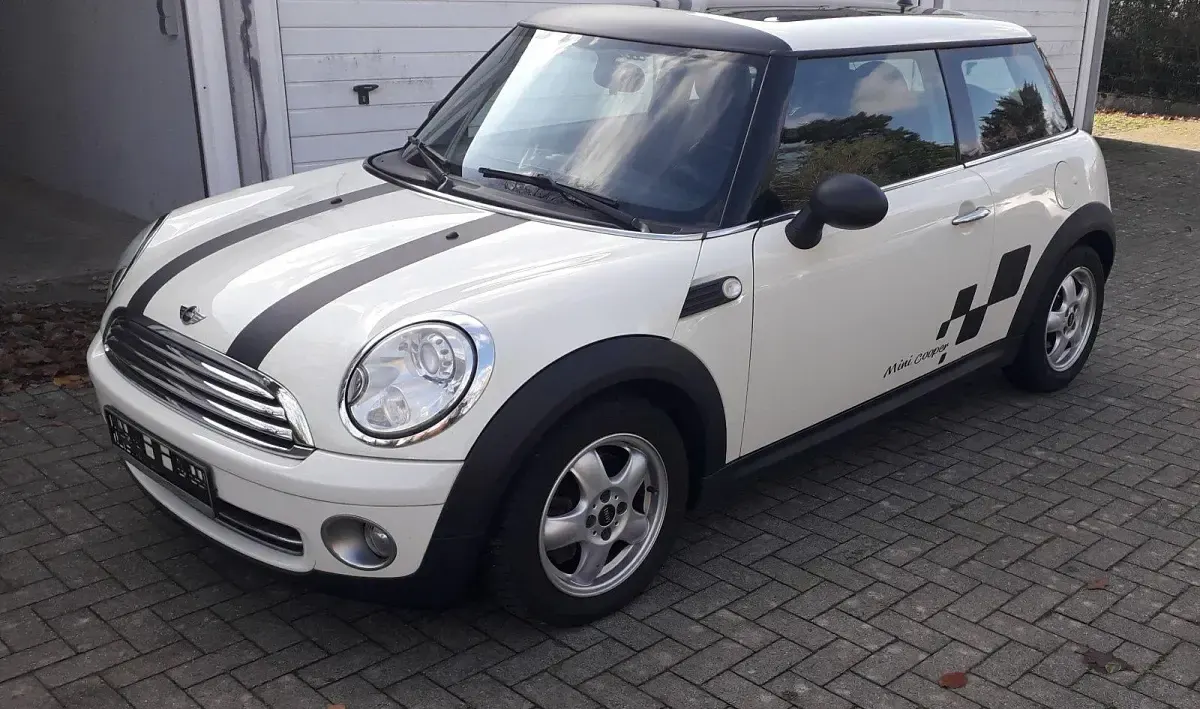 Used Mini ONE 95 HP (69 kW) 2009 White Hatchback