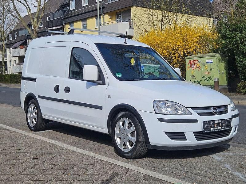 Usata Opel Combo 75 CV (55 kW) 2008 Bianco Monovolume