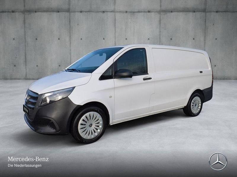 Gebraucht Mercedes Vito 163 PS (119 kW) 2024 Weiß Van