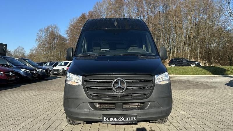 Gebraucht Mercedes Sprinter 170 PS (125 kW) 2021 Tiefschwarz Van