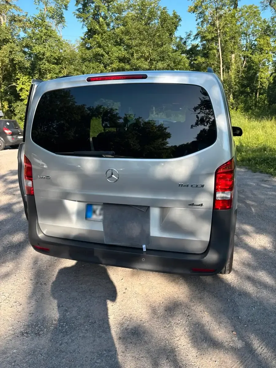 Gebraucht Mercedes Vito 136 PS (100 kW) 2021 Silber Van