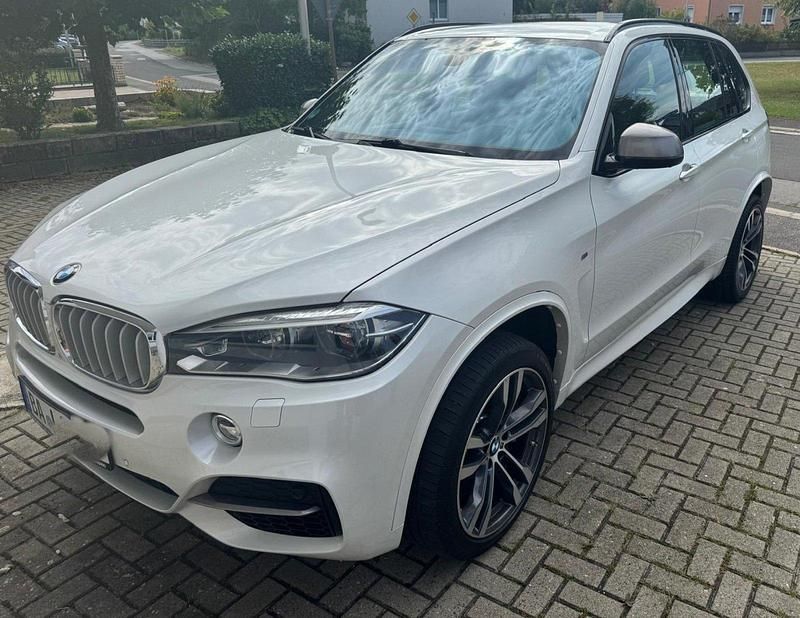 Weiß Gebraucht 2015 BMW X5 M50 SUV | 24.490 € (Fairer Preis) - Bild 1/4