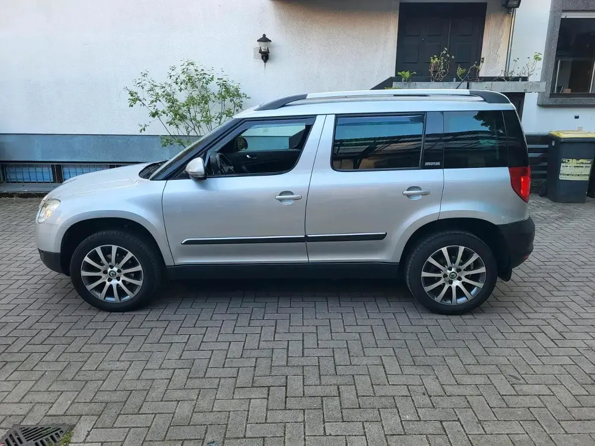 Gebraucht Skoda Yeti 105 PS (77 kW) 2014 Silber SUV