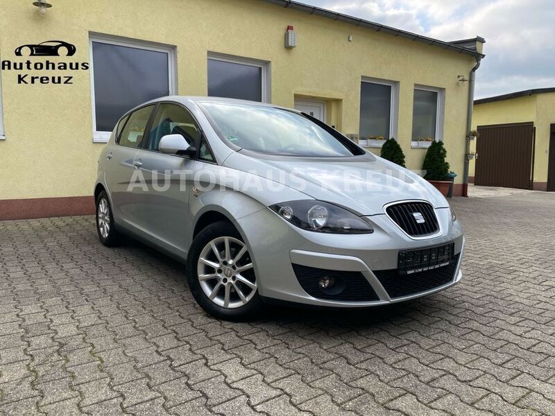 Silber Gebraucht 2009 Seat Altea Stylance Van / Kleinbus | 7.150 € (Teuer) - Bild 1/4