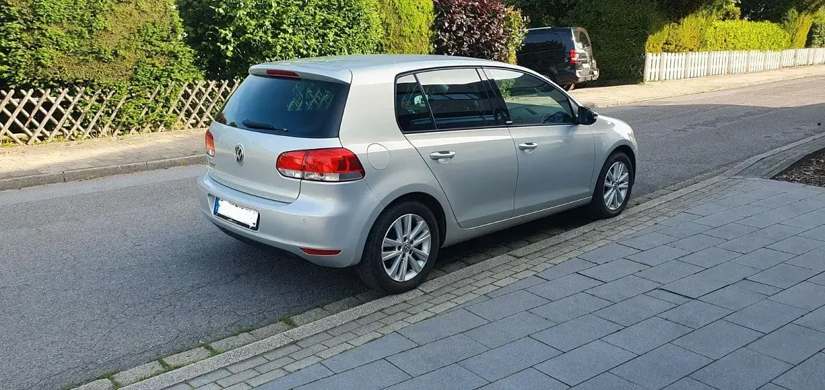Gebraucht VW Golf VI Style 86 PS (63 kW) 2011 Silber Kleinwagen