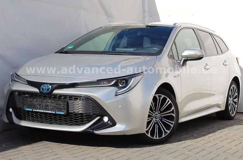 Silber Gebraucht 2019 Toyota Corolla Club Kombi | 18.440 € (Fairer Preis) - Bild 1/4