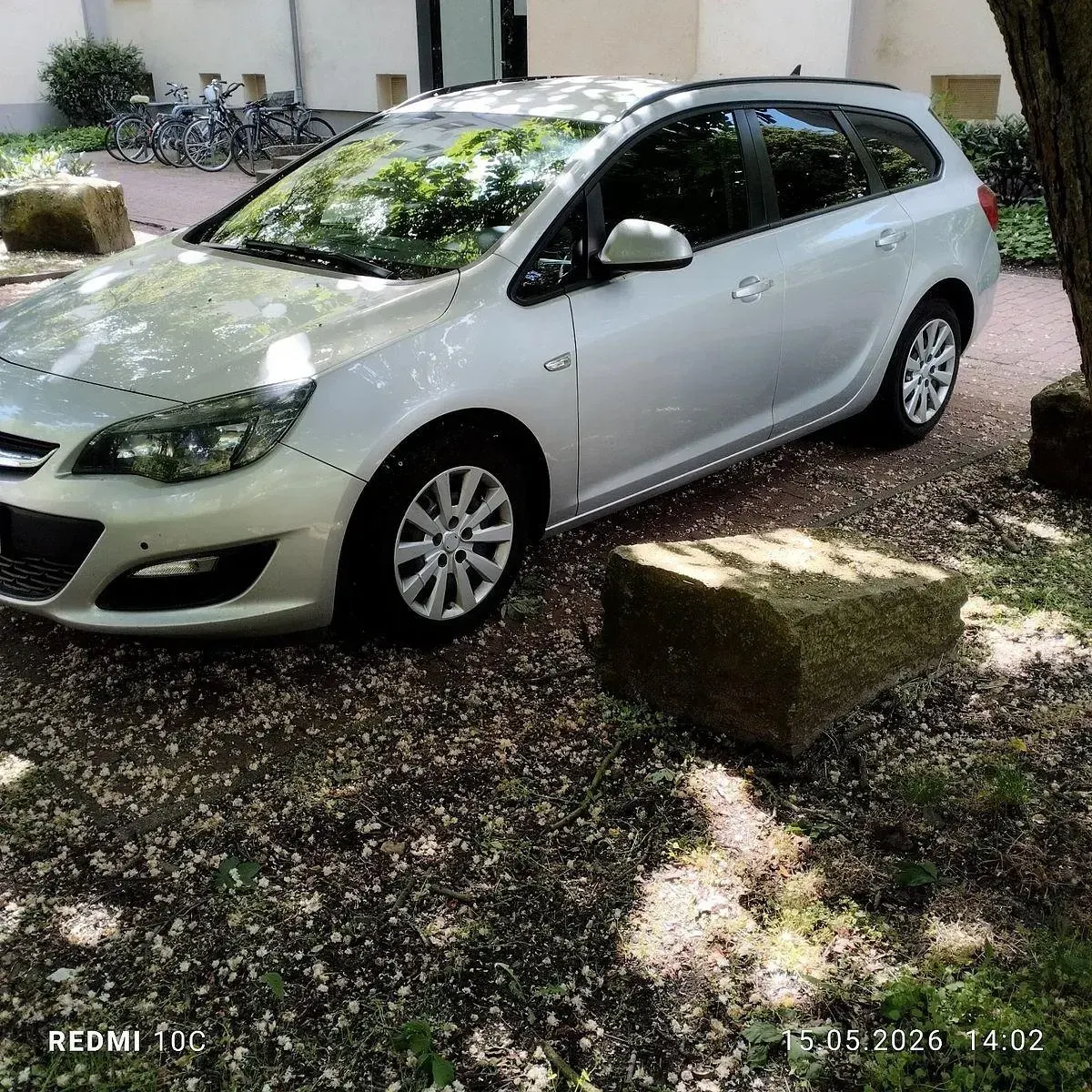 Gebraucht Opel Astra Active 131 PS (96 kW) 2013 Silber Kombi