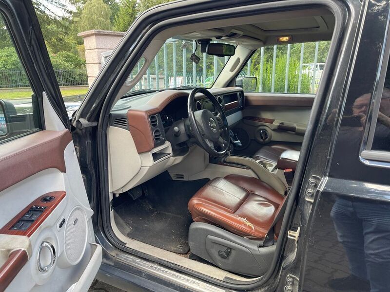 Gebraucht Jeep Commander Overland 218 PS (160 kW) 2007 Schwarz SUV