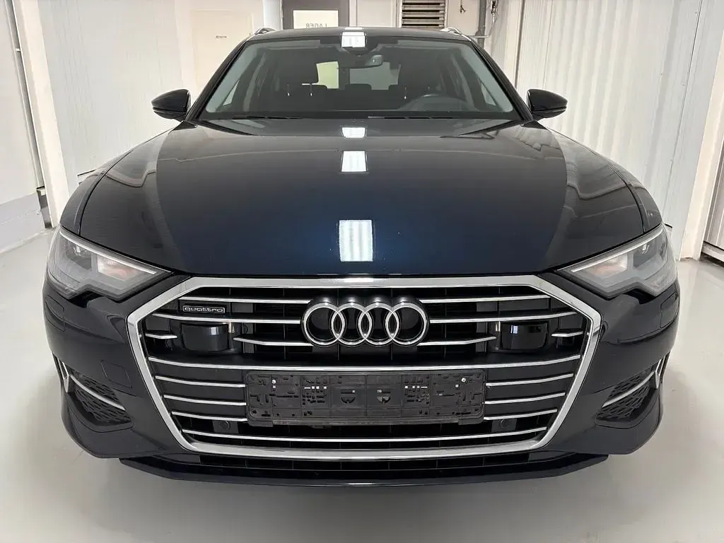 Gebraucht Audi A6 Sport 204 PS (150 kW) 2023 Blau Kombi