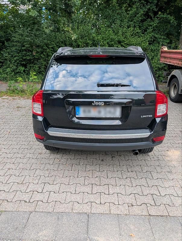 Gebraucht Jeep Compass 156 PS (114 kW) 2014 Schwarz SUV