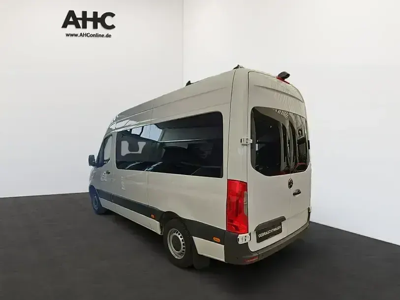 Używany Mercedes Sprinter 170 KM (125 kW) 2023 Biały Van