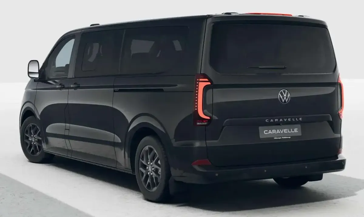 Neu VW Caravelle Style 150 PS (110 kW) 2026 Midnight black metallic Van