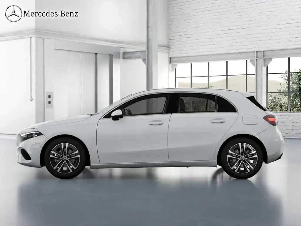 Gebraucht Mercedes A180 Progressive 136 PS (100 kW) 2025 Unilack polarweiß Limousine